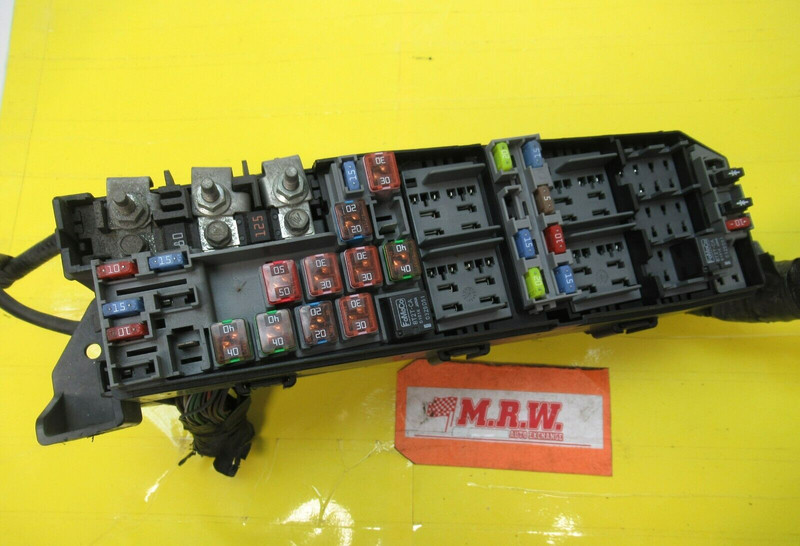 FUSE BOX RELAY FUSEBOX FUSES RELAY AMP 10 ESCAPE MARINER GAS VIN G 8TH DIGIT
