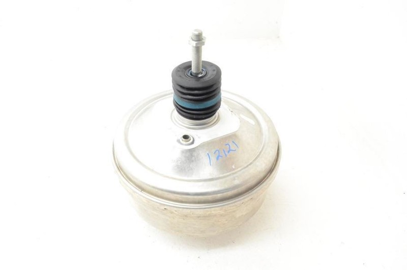 2015-2018 Porsche Macan S 3.0L Power Brake Booster Assembly 4M0612103J