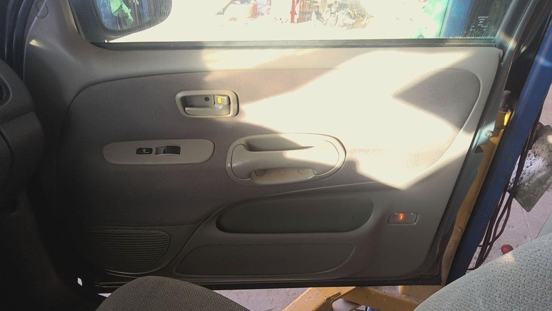 Front Door Trim Panel TOYOTA TUNDRA Right 01 00 02 03 04 05 06