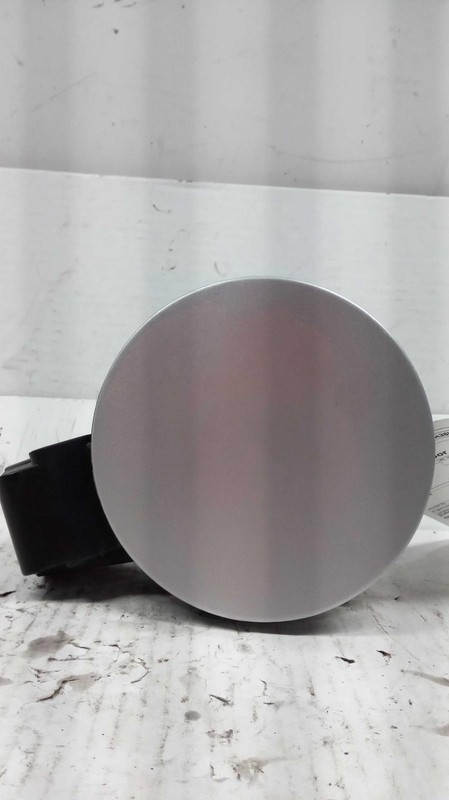 2017 Kia Sorento Fuel Filler Door Silver Used OEM Part 3521771