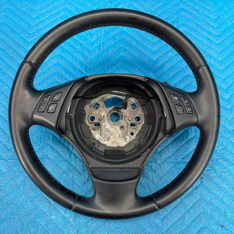 2006–2011 BMW 325i E90 STEERING WHEEL W/ CONTROL SWITCHES OEM 6959893-01 6764547