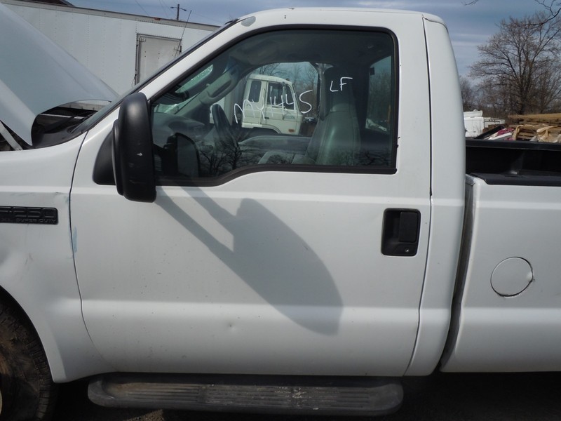 1999-2007 Ford F-250 Super Duty Front Door Assembly Driver Left Manual OEM YZ