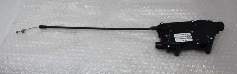 Genuine TESLA MODEL Y 7S 3rd ROW SEAT RELEASE 2020-2024 1582004-LV-B OEM