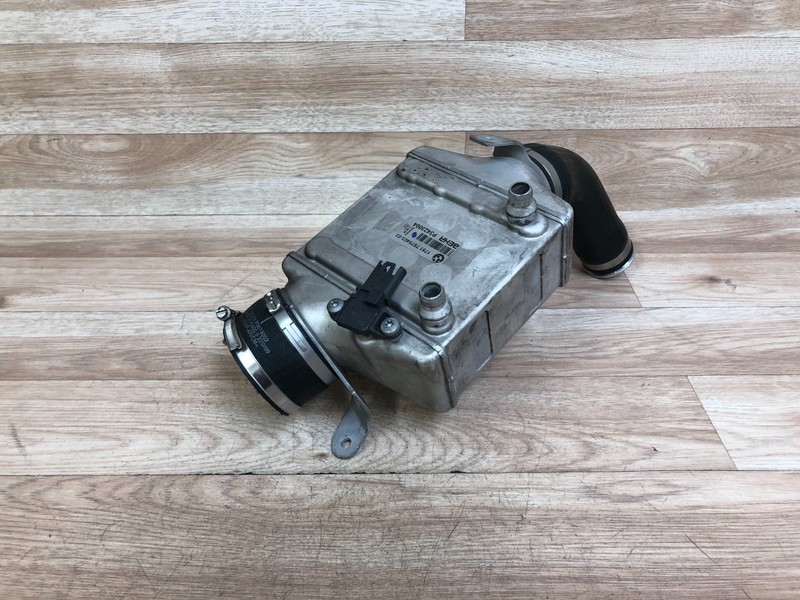 BMW F01 F02 F07 F10 F12 F13 550 650 750 OEM LEFT SIDE ENGINE MOTOR INTERCOOLER