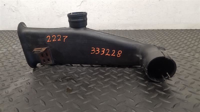 99-03 Nissan Quest Air Intake Duct OEM 16554-7B000