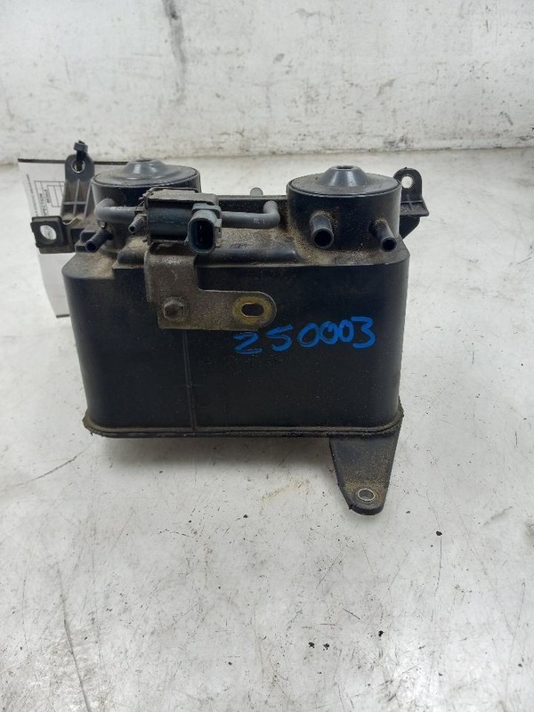 1997 TOYOTA 4 RUNNER SR5 3.4L FUEL VAPOR CANISTER