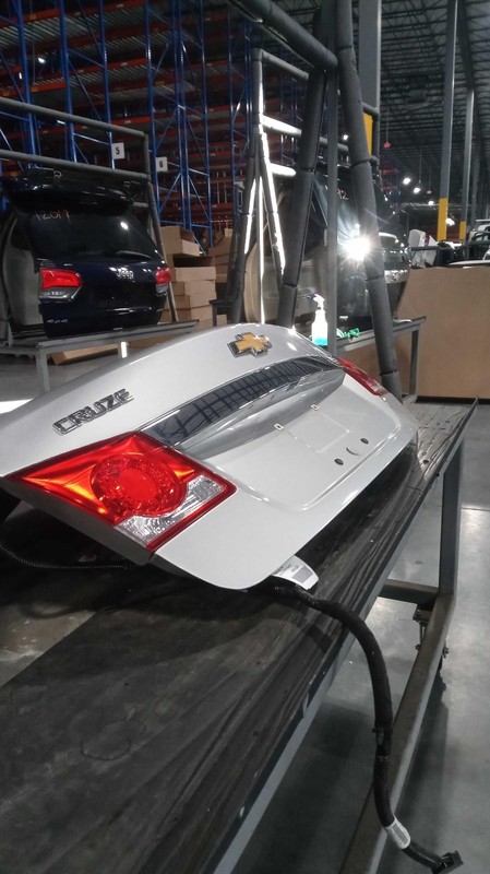 2015 Chevrolet Cruze Silver Deck Lid OEM 95213160 Used 135K Miles