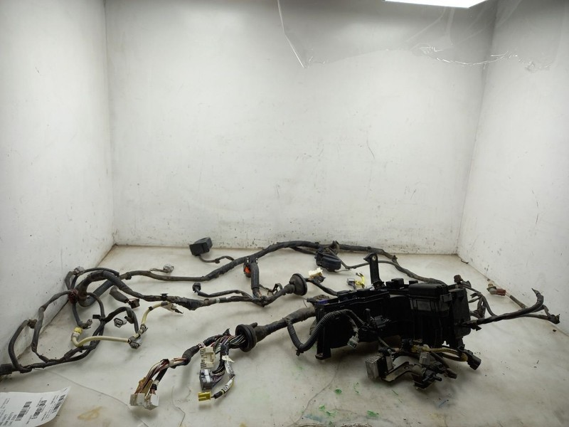 02 03 04 TOYOTA SEQUOIA SR5 4.7L FUSE BOXE ENGINE WIRE HARNESS