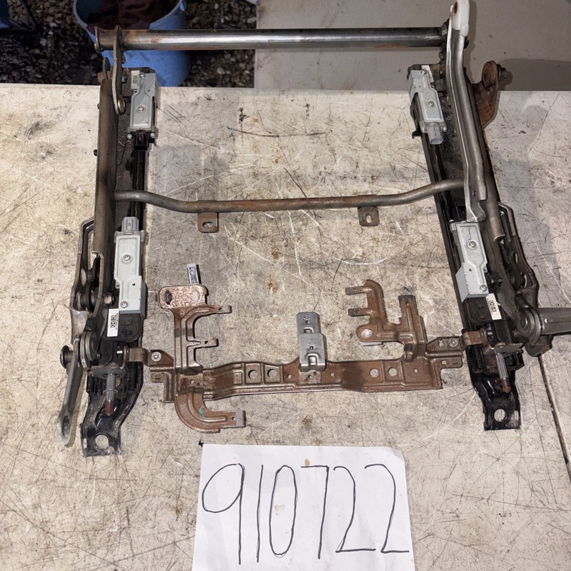 07 - 09 LEXUS RX350 RIGHT PASSENGER FRONT ELECTRIC SEAT TRACK