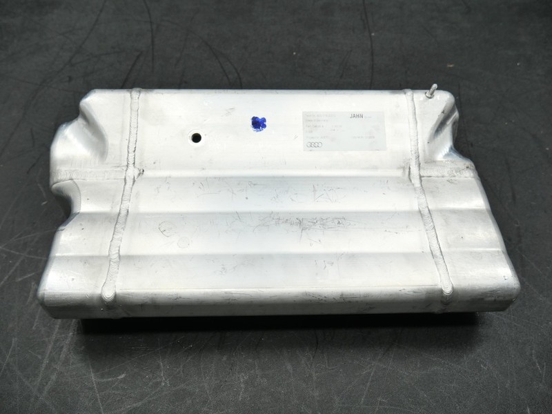 Used Air Suspension Compressor Reservoir Tank 2016-2018 Audi RS7 C7.5 OEM