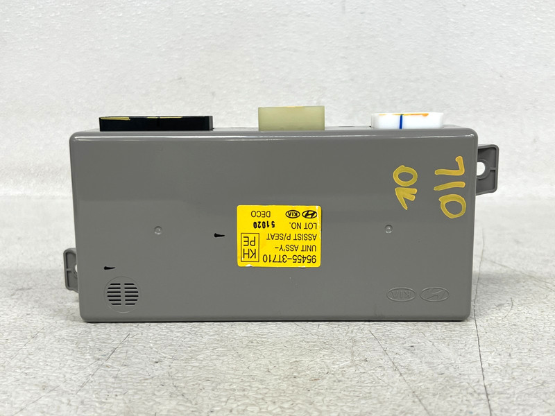 ⭐2015-2017 KIA K900 FRONT RIGHT PASSENGER POWER SEAT CONTROL MODULE OEM LOT2727