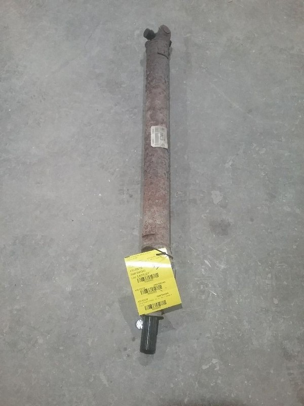 Front Drive Shaft Classic Style Fits 99-07 SIERRA 1500 PICKUP 3382683
