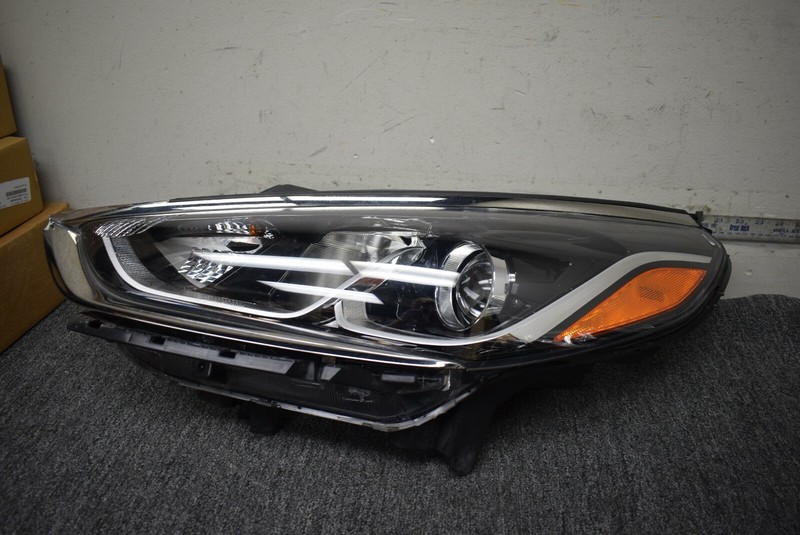 2018-2019 HYUNDAI SONATA HEADLIGHT LEFT SIDE FACTORY OEM