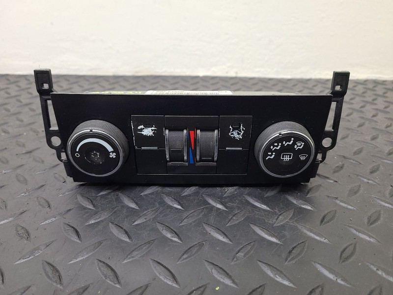 07-09 Chevrolet Suburban 1500 Manual Temperature Control OEM 15942032