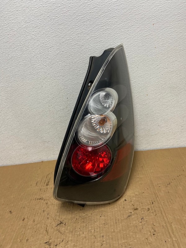2006 2007 Mazda 5 Right Passenger RH Side Tail Light OEM AC8201 LK