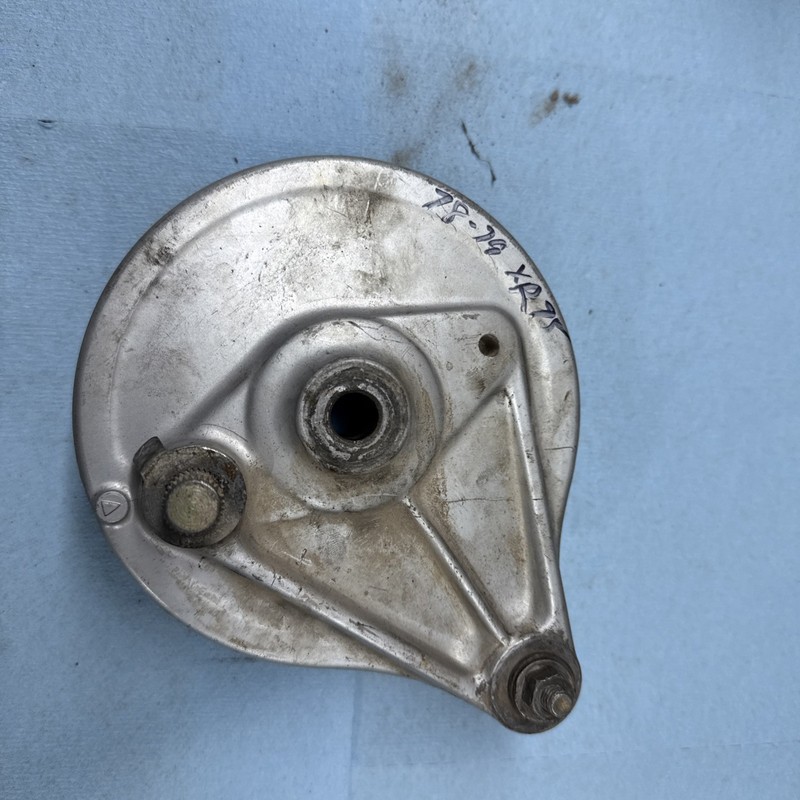 1979 - 1978 XR 75 REAR BRAKE HUB WITH GOOD PADS