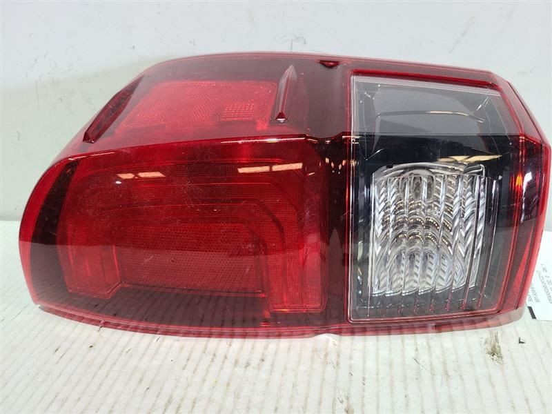 TACOMA2018 Tail Light 566352