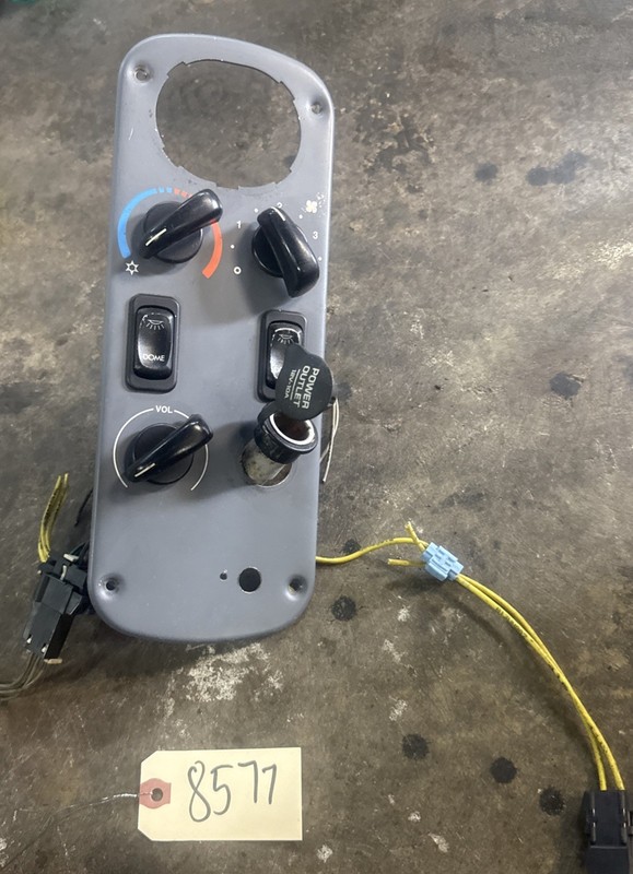 Freightliner Sleeper Bunk Control Panel - P/N: 22-46623-044