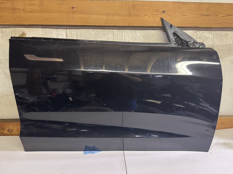 2018-2023 Tesla Model 3 M3 Front Passenger Side Door Shell Panel Right N-10024