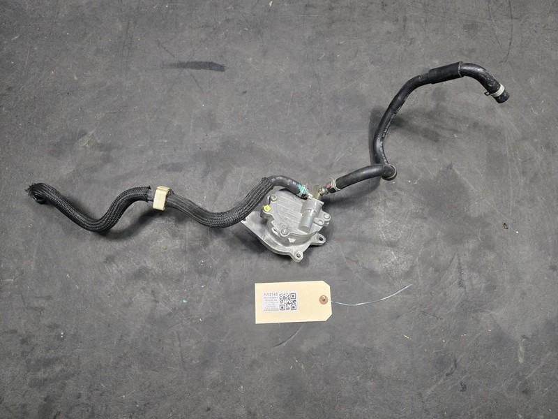 Vacuum Pump w/ Hoses Set 2022 Nissan Rogue 14650-6RD0A 2023 2024