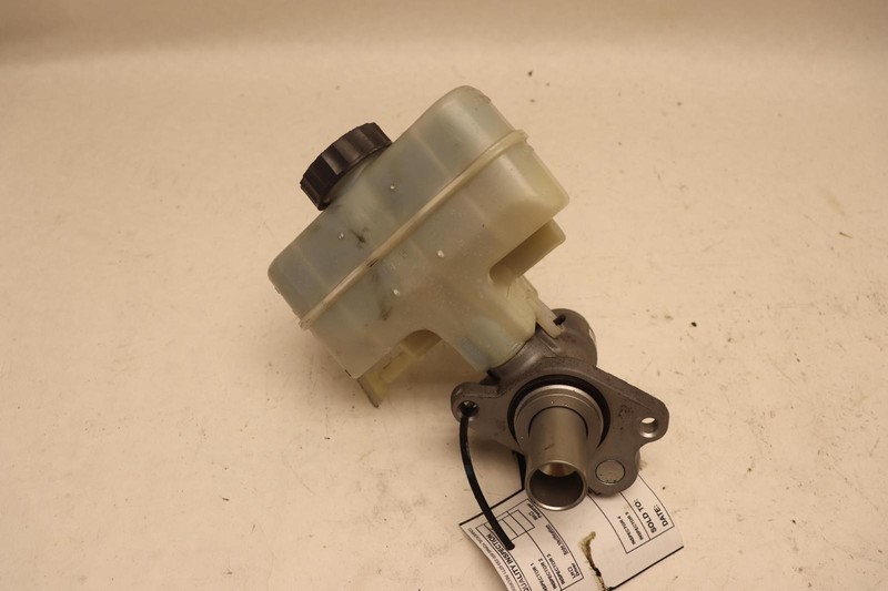 2014-2017 MERCEDES S-CLASS S550 W222 POWER BRAKE MASTER CYLINDER W/ TANK OEM