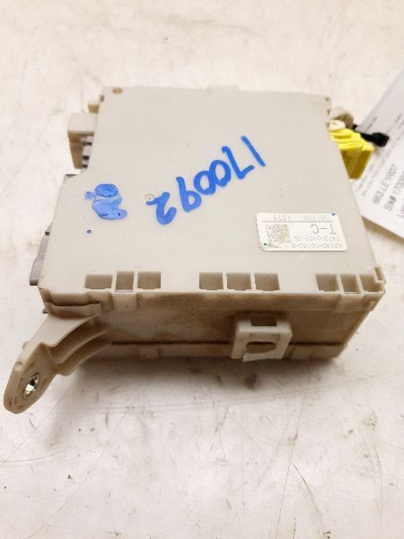 2007 LEXUS LS460 PASSENGER RELAY JUNCTION FUSE BOX 82730-50160