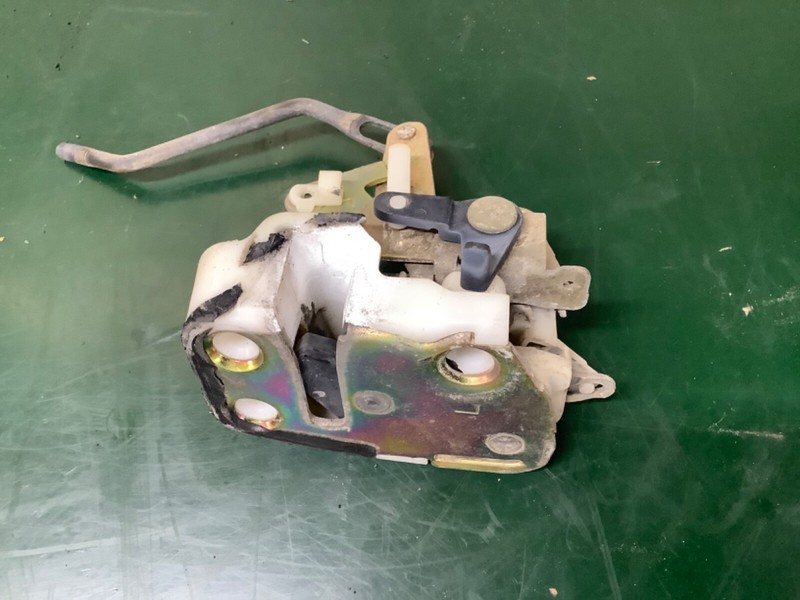 84-87 Civic Wagon 5DR Left, Driver Side Rear door latch, lockused OEM