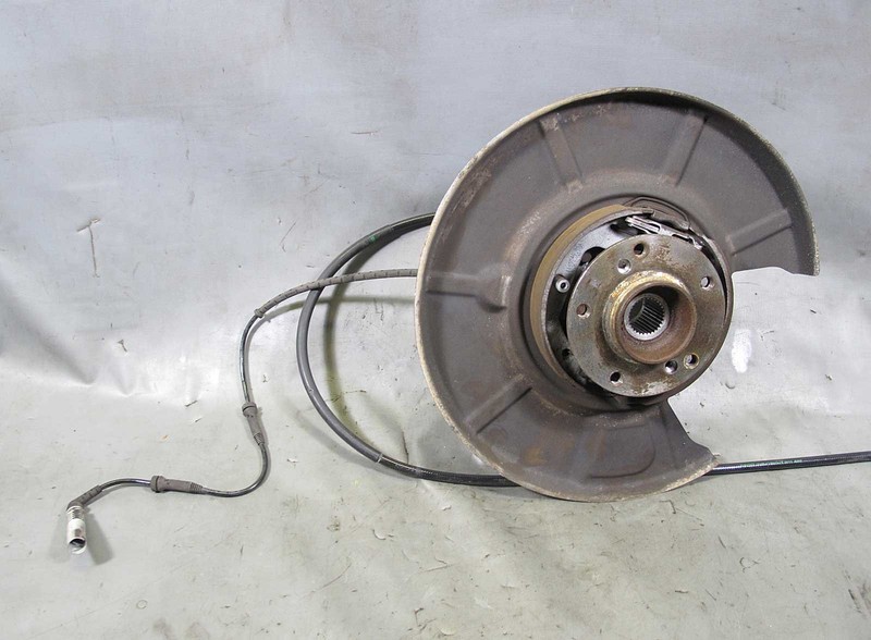 BMW E63 E64 M6 Left Rear Wheel Hub Carrier Bearing Assembly 2007-2010 USED OEM