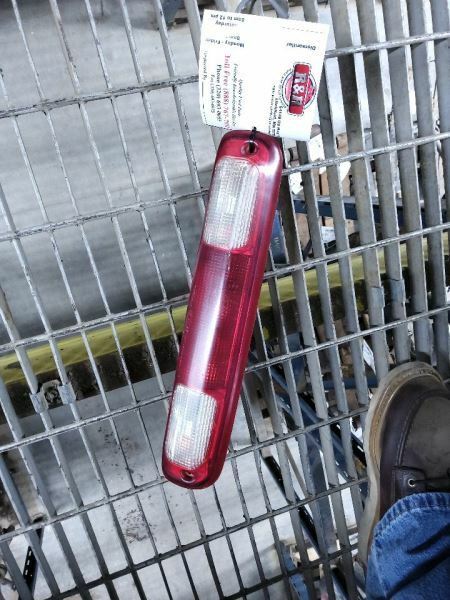 SIERRA150 2005 High Mounted Stop Light 252290