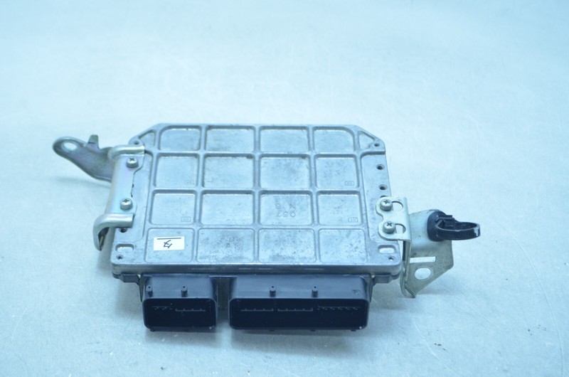 2013 LEXUS CT200H 1.8L ENGINE CONTROL MODULE COMPUTER ECU ECM OEM