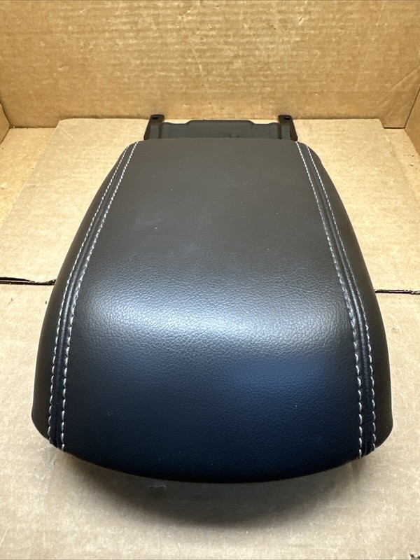 13-16 Ford Escape C-Max Black Leather Arm Rest Armrest Center Console Lid OEM