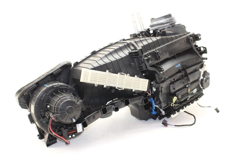 15-18 Porsche Macan 3.0L Heater Core Assembly with Housing 8T1820005R