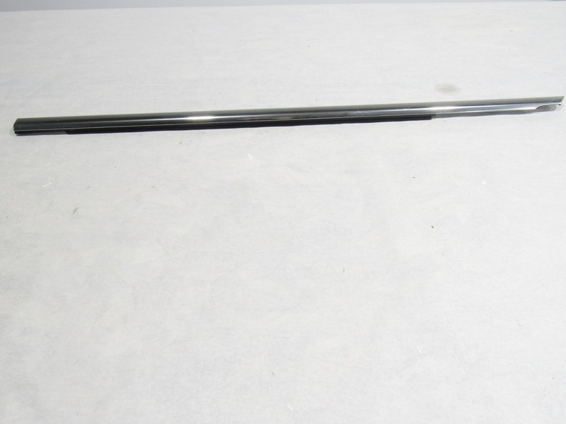 18-20 Mercedes E63 S W213 2018 Front Left Door Window Belt Molding Trim ;:Y