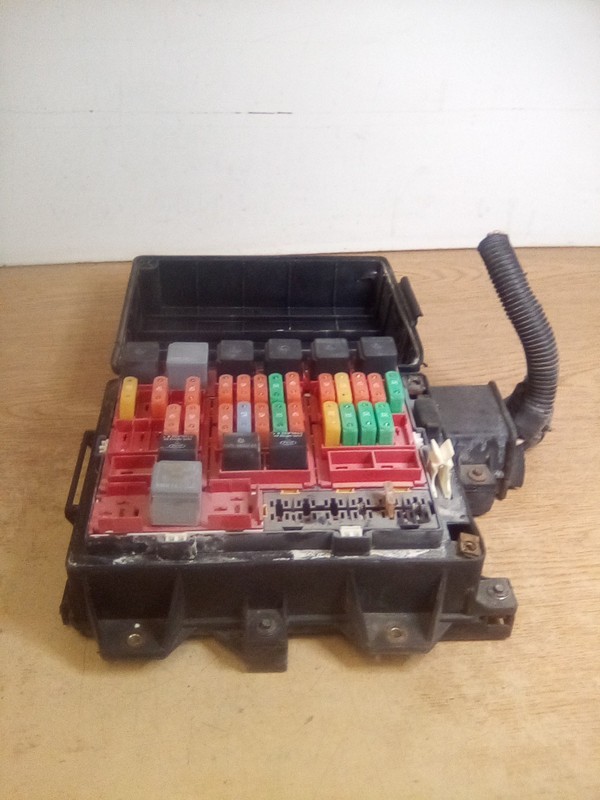 2006 Fuse/Relay Block