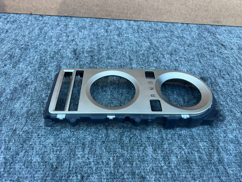 GENESIS GV70 2022-2025 OEM CENTER CONSOLE GEAR SHIFTER TRIM BEZEL COVER ASSEMBLY
