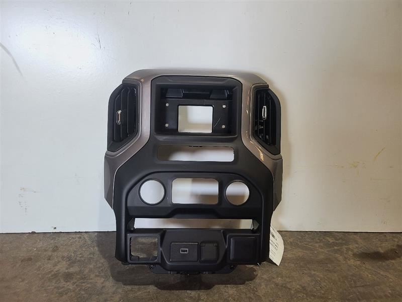 SILVRDO15 2019 Dash Bezel 562593