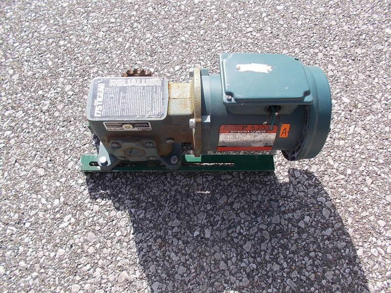 Reliance Electric Motor 5-2000 PH6H5069U W/ Dodge Tiger Reducer MR94755 E UZ