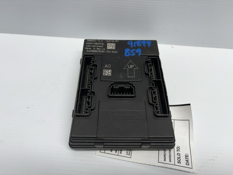 2017-19 Honda CR-V Body Control BCM OEM 38800TLAA014M1 Module