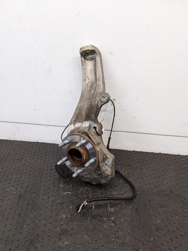 Driver Left Front Spindle/Knuckle Coupe Fits 08-15 CTS 1185298