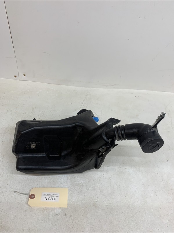17-22 TESLA MODEL 3 WINDSHIELD WIPER WASHER RESERVOIR TANK 1090850-00 9300 S24
