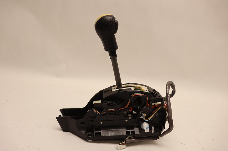 2011-2013 INFINITI QX56 AUTOMATIC TRANSMISSION GEAR SHIFTER LEVER & KNOB OEM