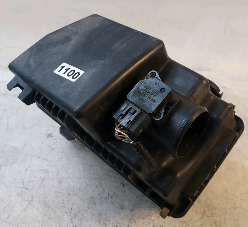 2010-2012 Mazda CX-7 2.5L Air Cleaner Box w/ MAF Mass Air Flow 197400-2010 OEM