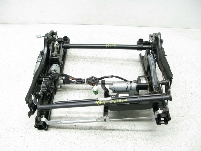 03-09 MERCEDES W209 CLK500 CLK320 CLK550 SEAT TRACK W MOTORS PASS RIGHT 081519