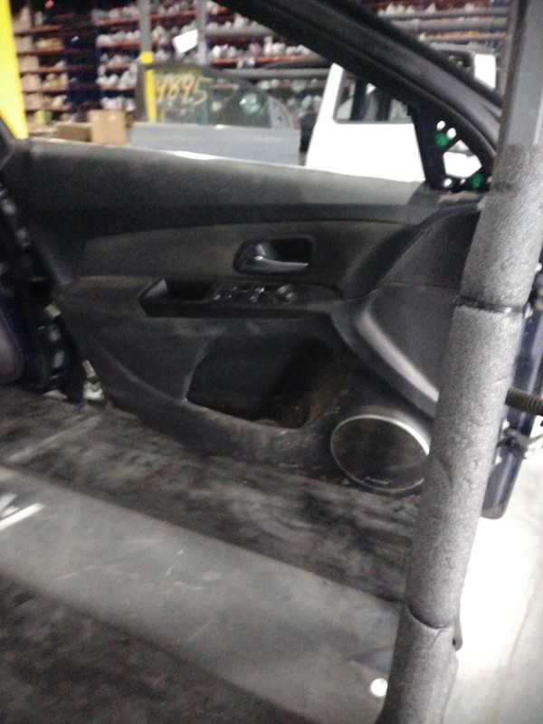 2014 Chevrolet Cruze Left Front Door Blue 4DR Sedan 560586 Used Part