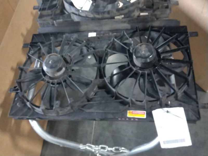 2008 Jeep Patriot Engine Cooling Fan Motor OEM 68031871AA 220K Miles Red