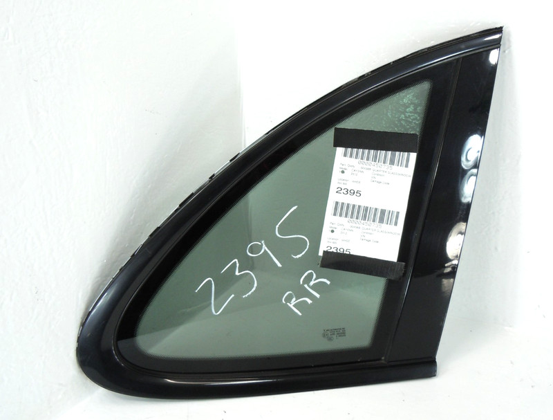 11-18 Porsche Cayenne Rear Quarter Window Glass Passenger Right OEM Privacy Tint