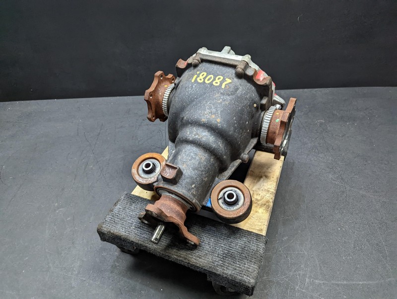 Rear Differential Carrier 3.7L RWD 2017 Infiniti QX50 38301-EG28A 2010 - 2016