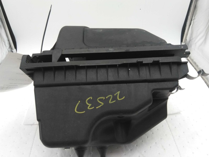 2017 Ford Taurus Air Cleaner Assembly OEM AA5Z9A600B 127K Miles Silver