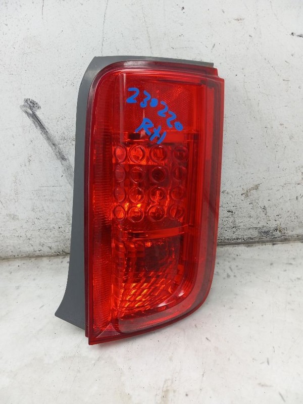 08 09 10 SCION XB PASSENGER RIGHT TAIL LIGHT