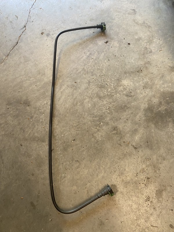 2014 Jeep Patriot Sport 2.4 4x4 Gas Pump Connector OEM